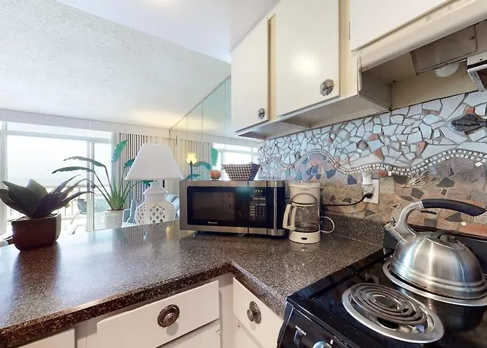 Oceanfront With Balconies Washer & Dryer Wifi & Shared Pool & Tennis Holiday home *