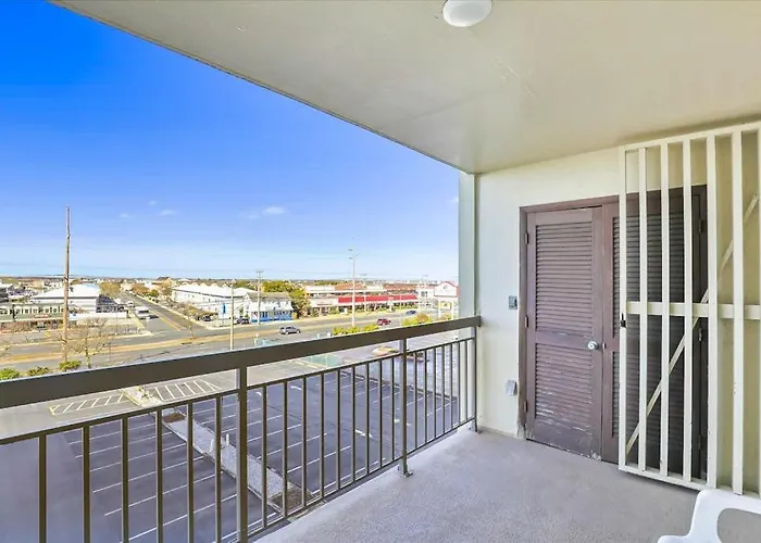 Holiday home Oceanfront With Balconies Washer & Dryer Wifi & Shared Pool & Tennis Ocean City